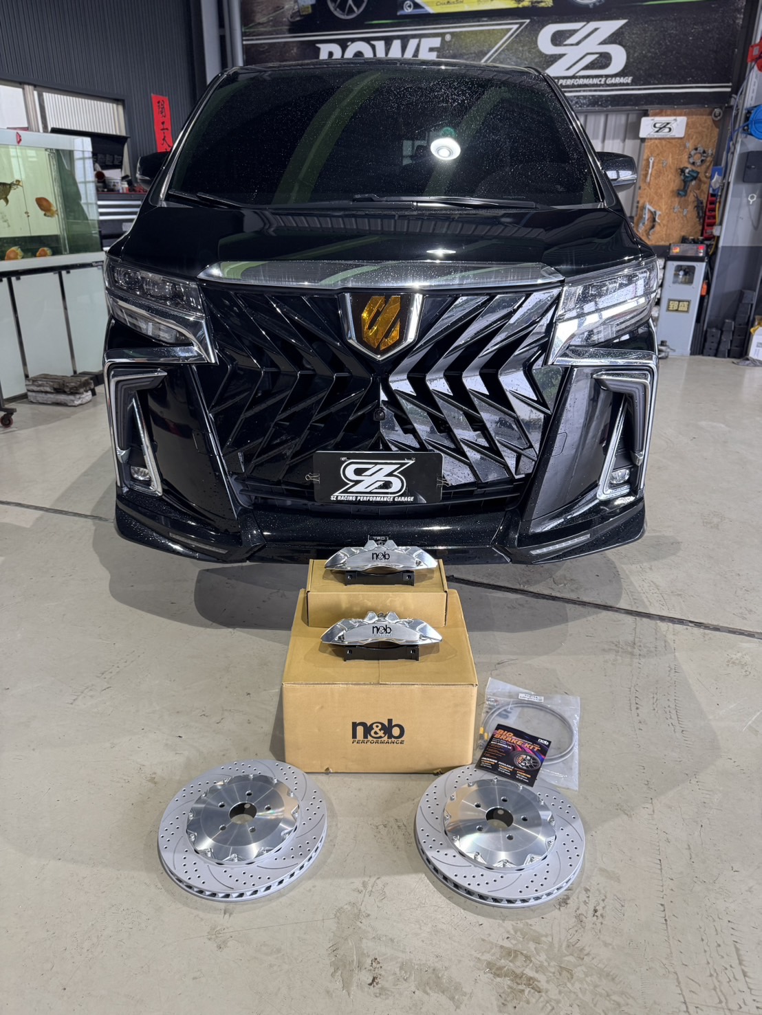 Big Brake Kit Upgrade Case: TOYOTA Alphard (AH30)